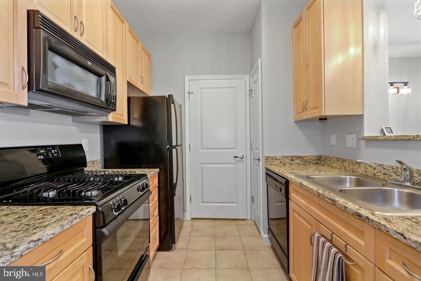 1111 25th Street NW 401