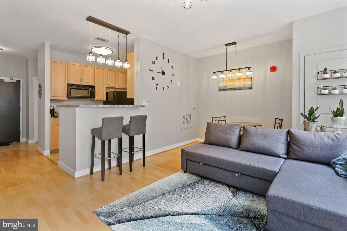 1111 25th Street NW 401