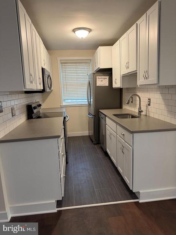 514 RIDGE ROAD SE 111
