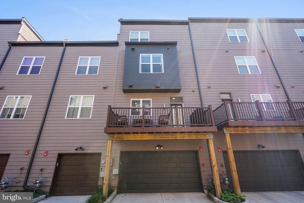 3320 WOODLAND PHLOX STREET