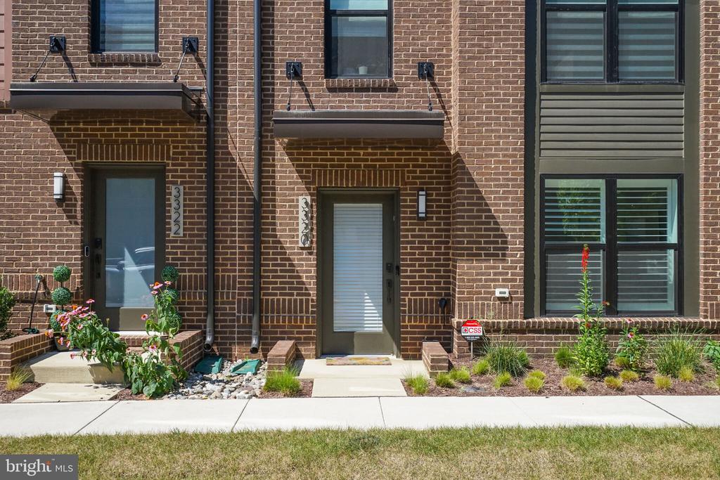 3320 WOODLAND PHLOX STREET