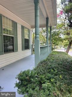 200 BOOKHAM LANE