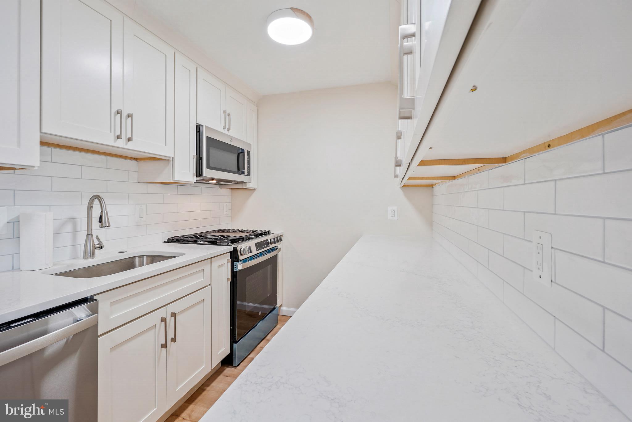 11901 PARKLAWN DRIVE T-2