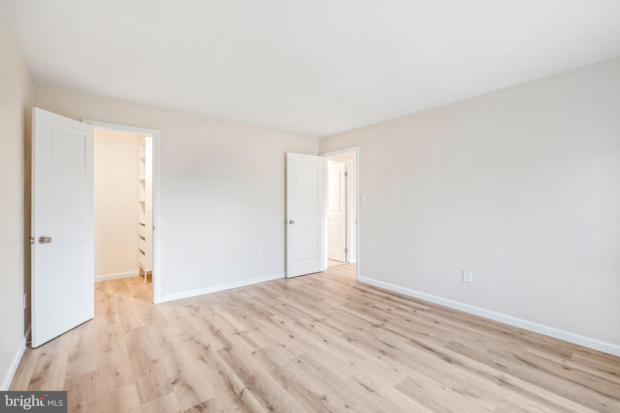 11901 PARKLAWN DRIVE T-2