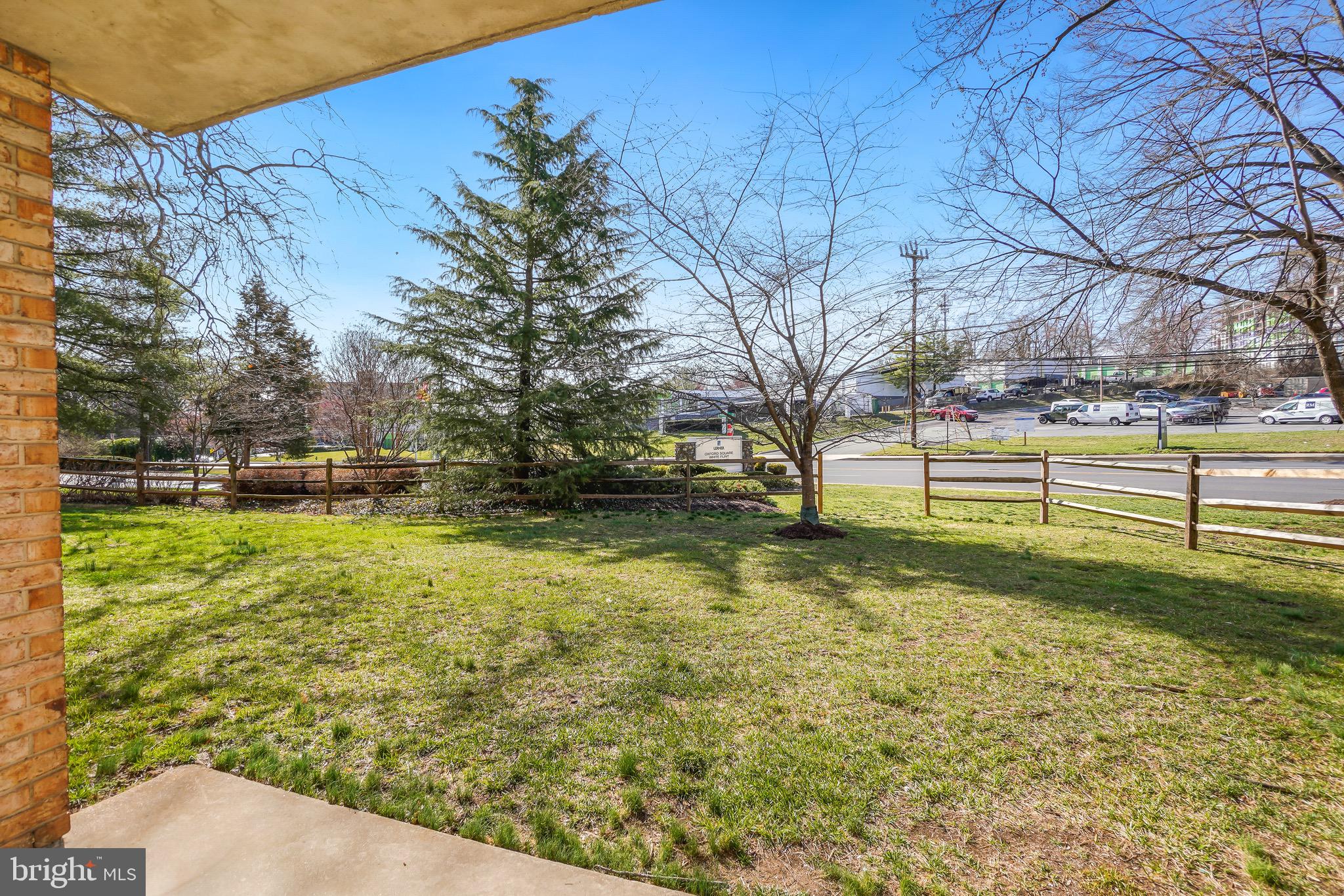 11901 PARKLAWN DRIVE T-2