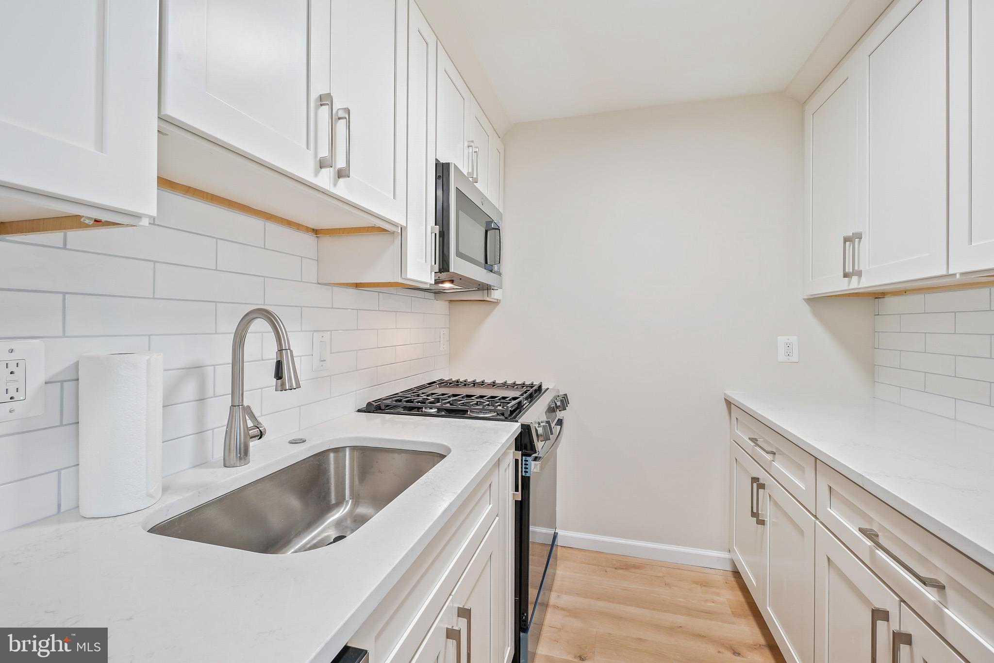 11901 PARKLAWN DRIVE T-2