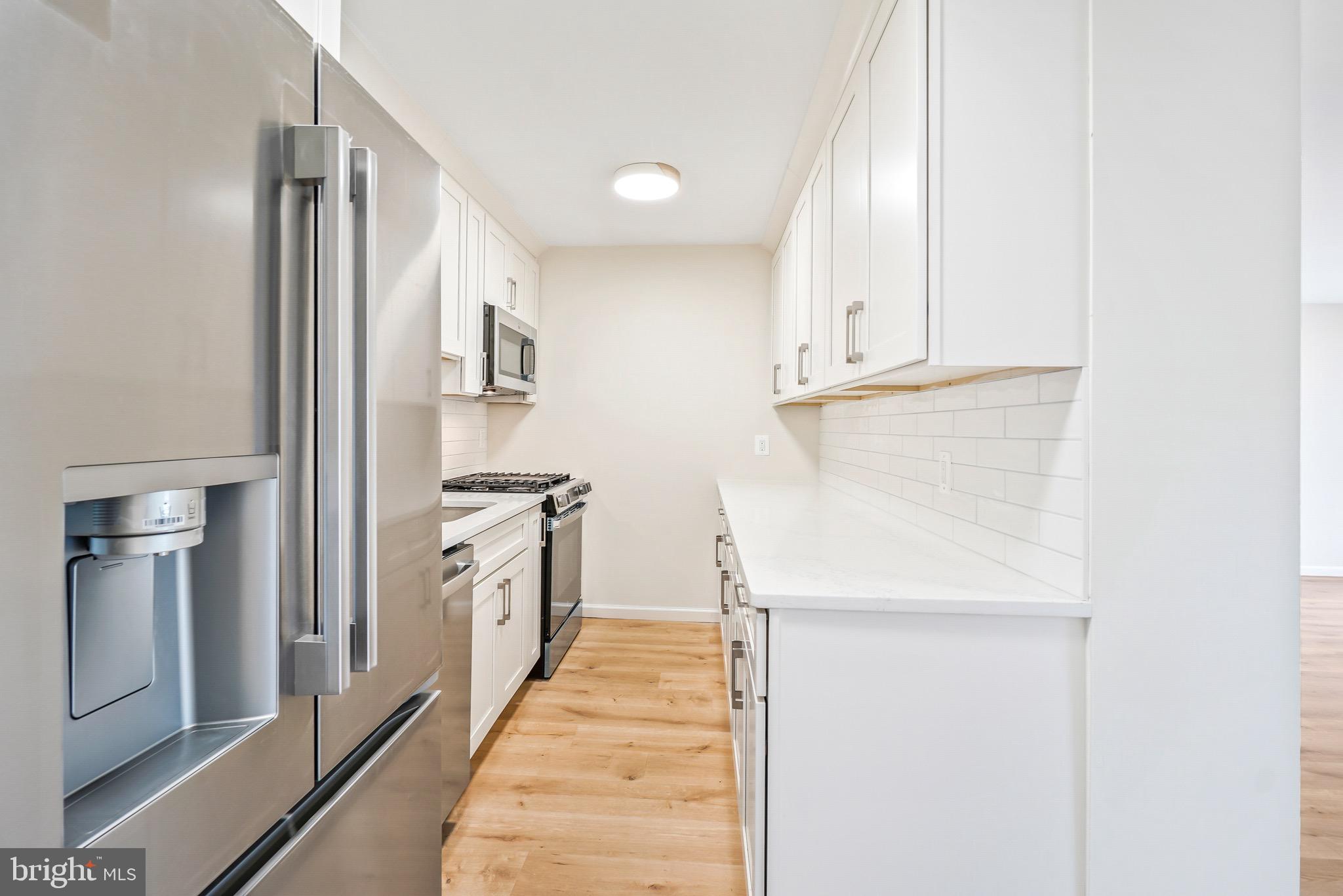 11901 PARKLAWN DRIVE T-2