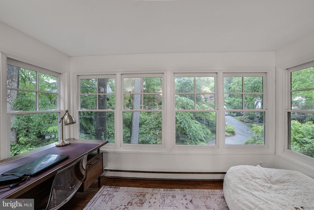 9500 WOODSTOCK COURT