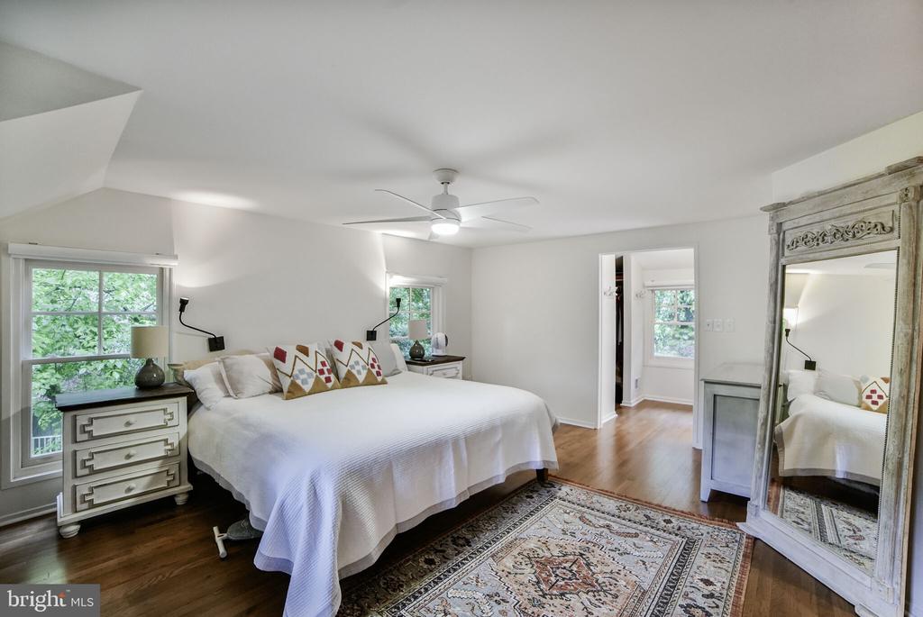 9500 WOODSTOCK COURT