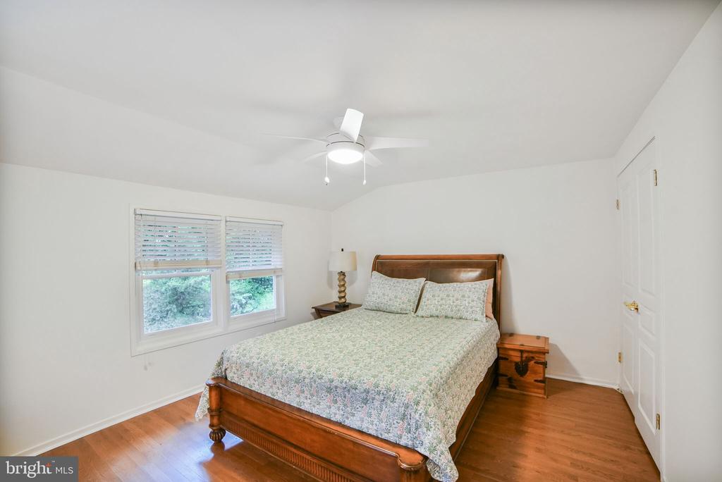 9500 WOODSTOCK COURT