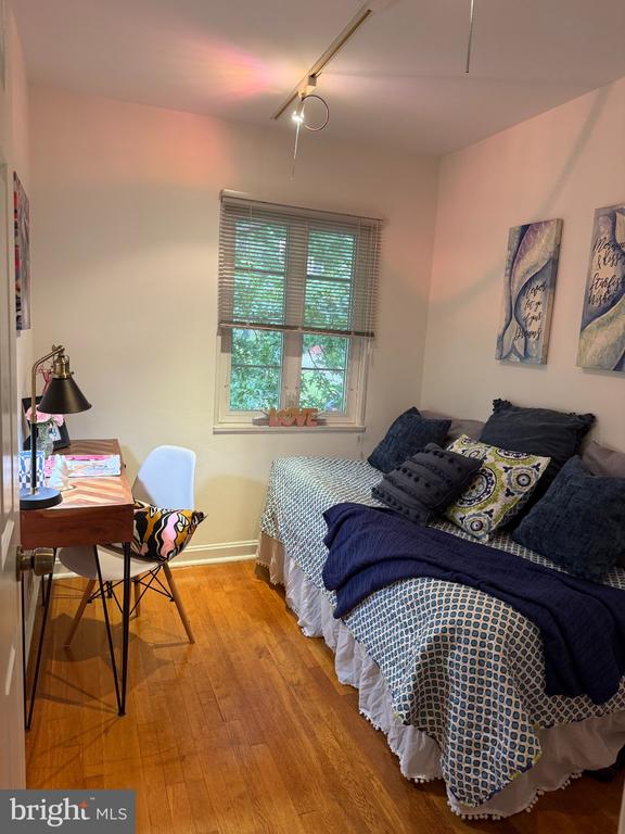 9862 HOLLOW GLEN PLACE Unit: 2532-A