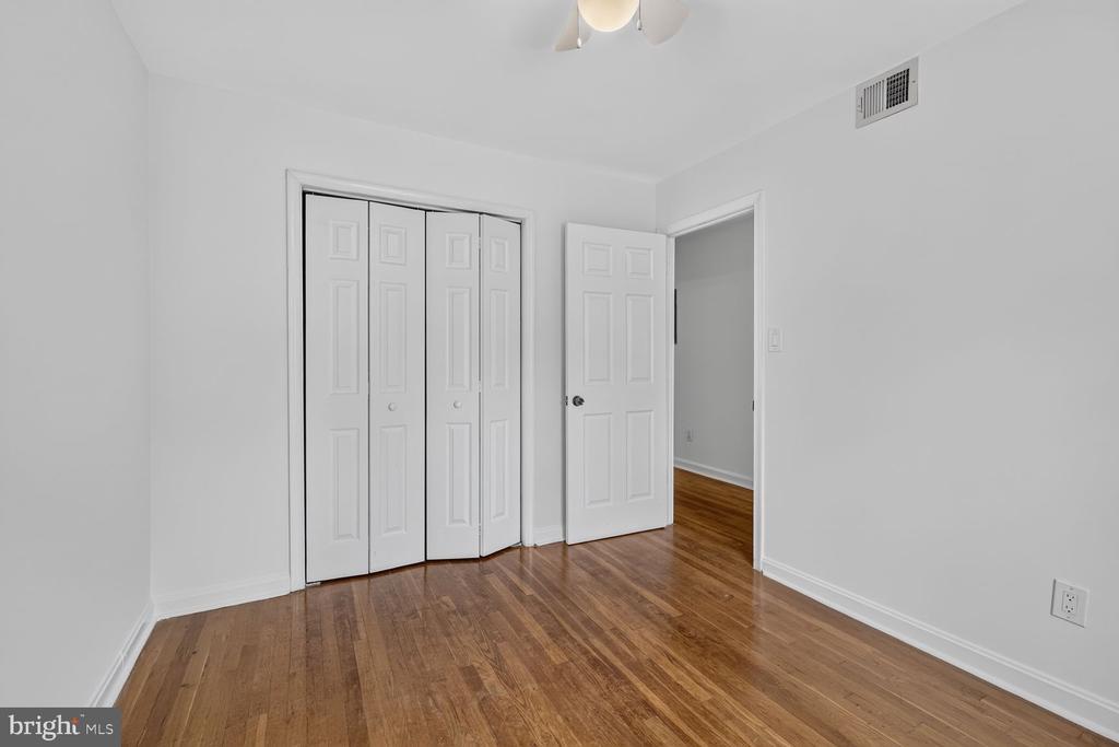 9862 HOLLOW GLEN PLACE Unit: 2532-A