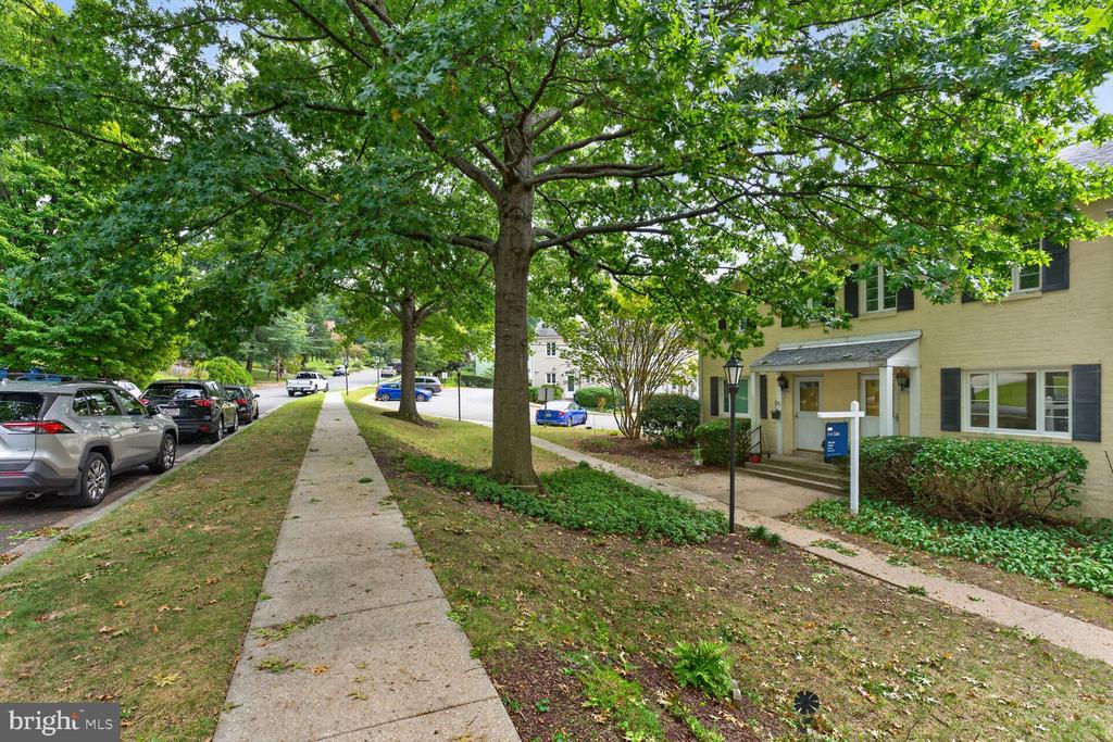 9862 HOLLOW GLEN PLACE Unit: 2532-A