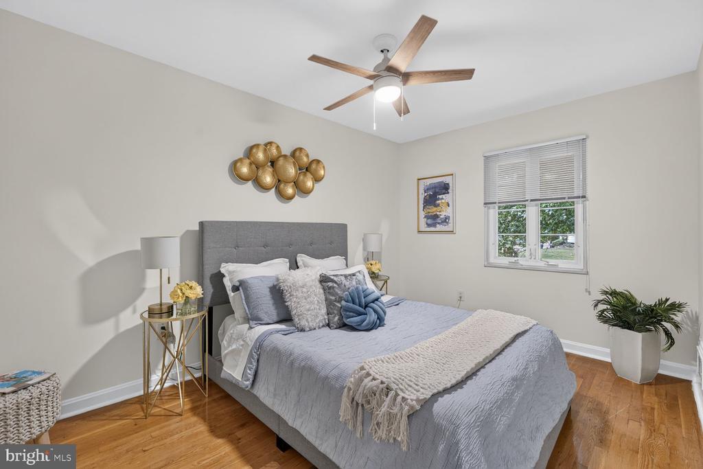 9862 HOLLOW GLEN PLACE Unit: 2532-A