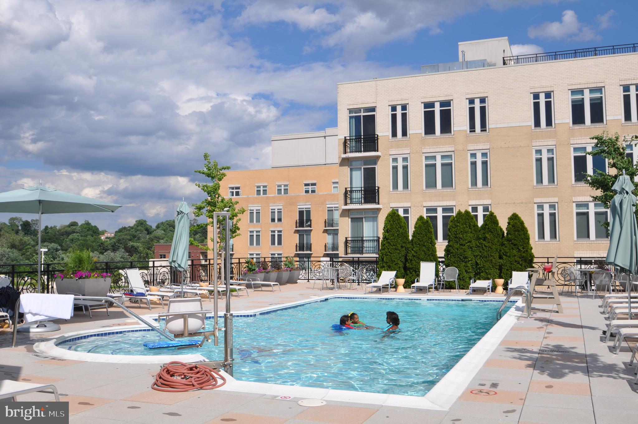 155 POTOMAC PASSAGE 522