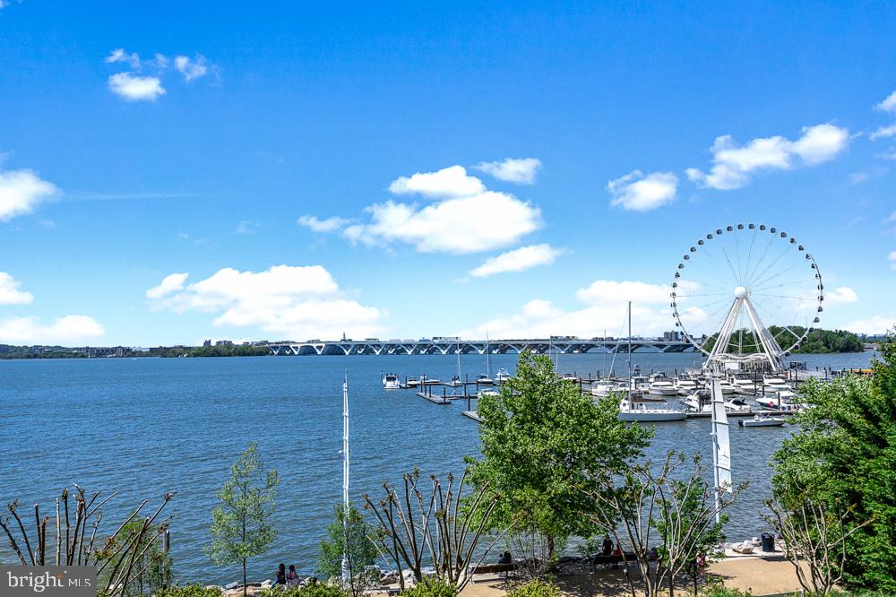 155 POTOMAC PASSAGE 522