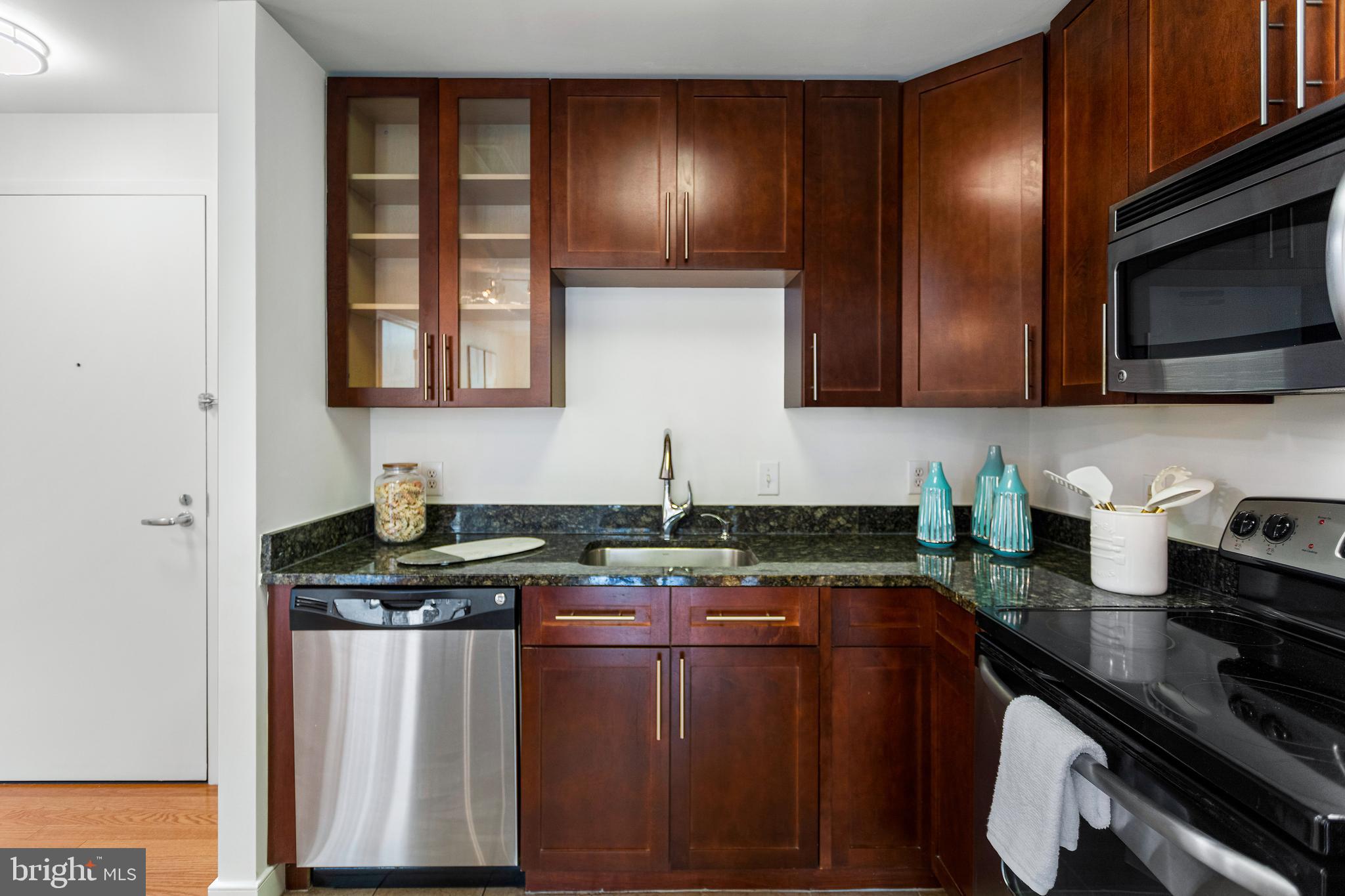 155 POTOMAC PASSAGE 522