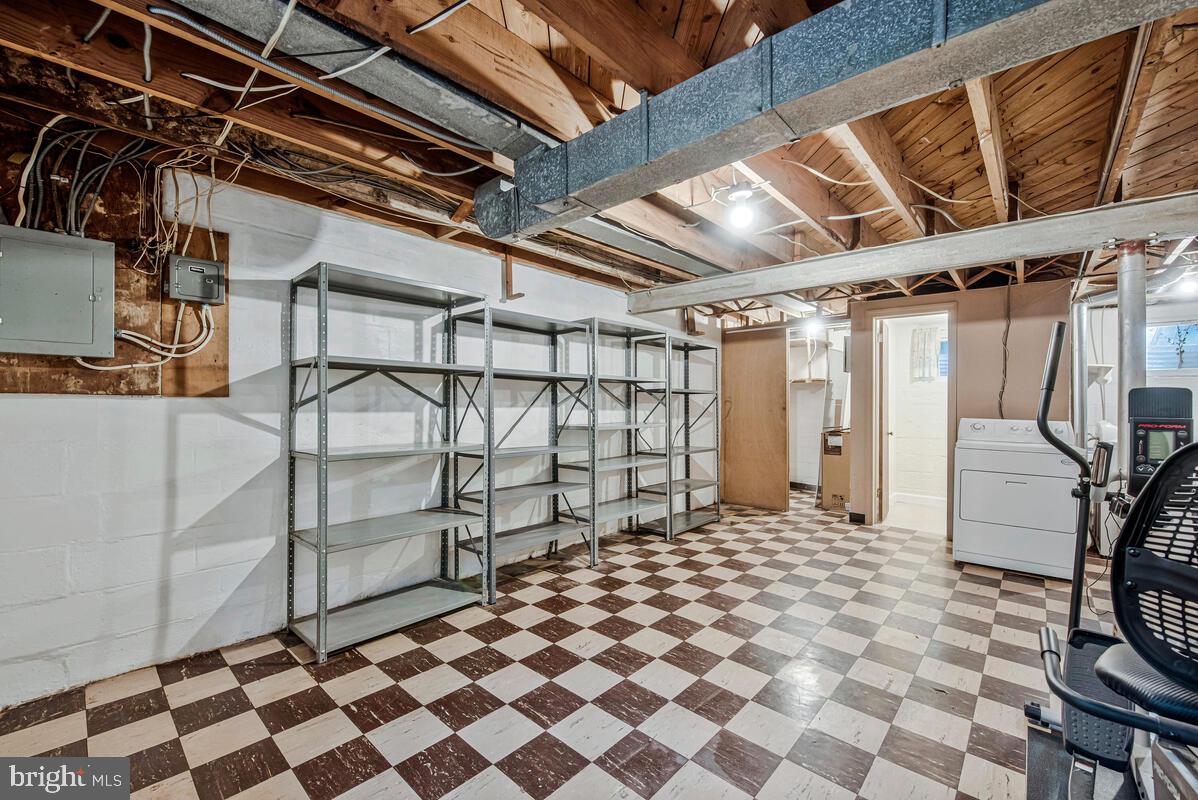 3802 CRYSTAL LANE