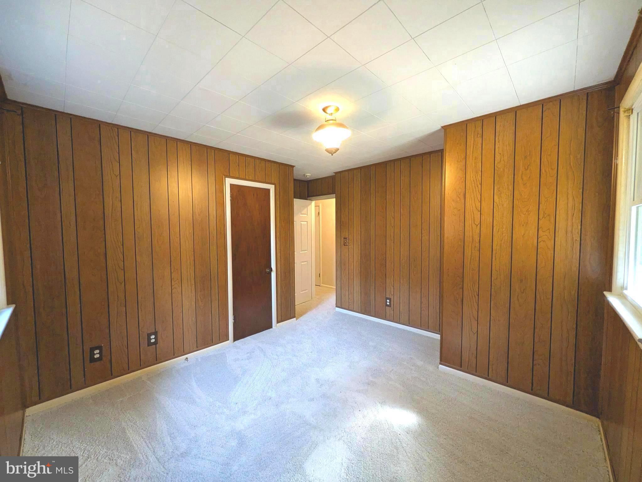 3802 CRYSTAL LANE