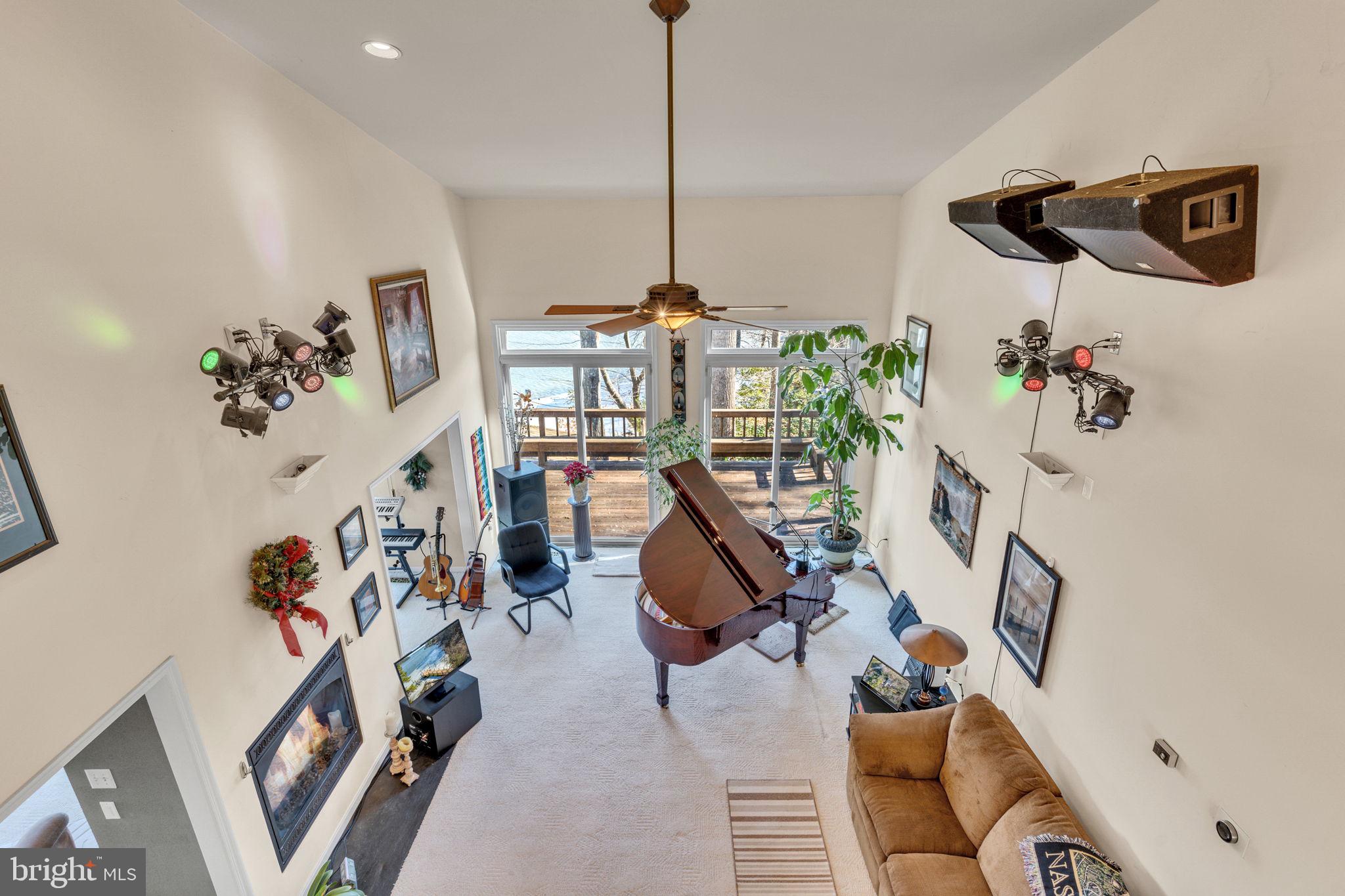 30165 LONE WOLF COURT