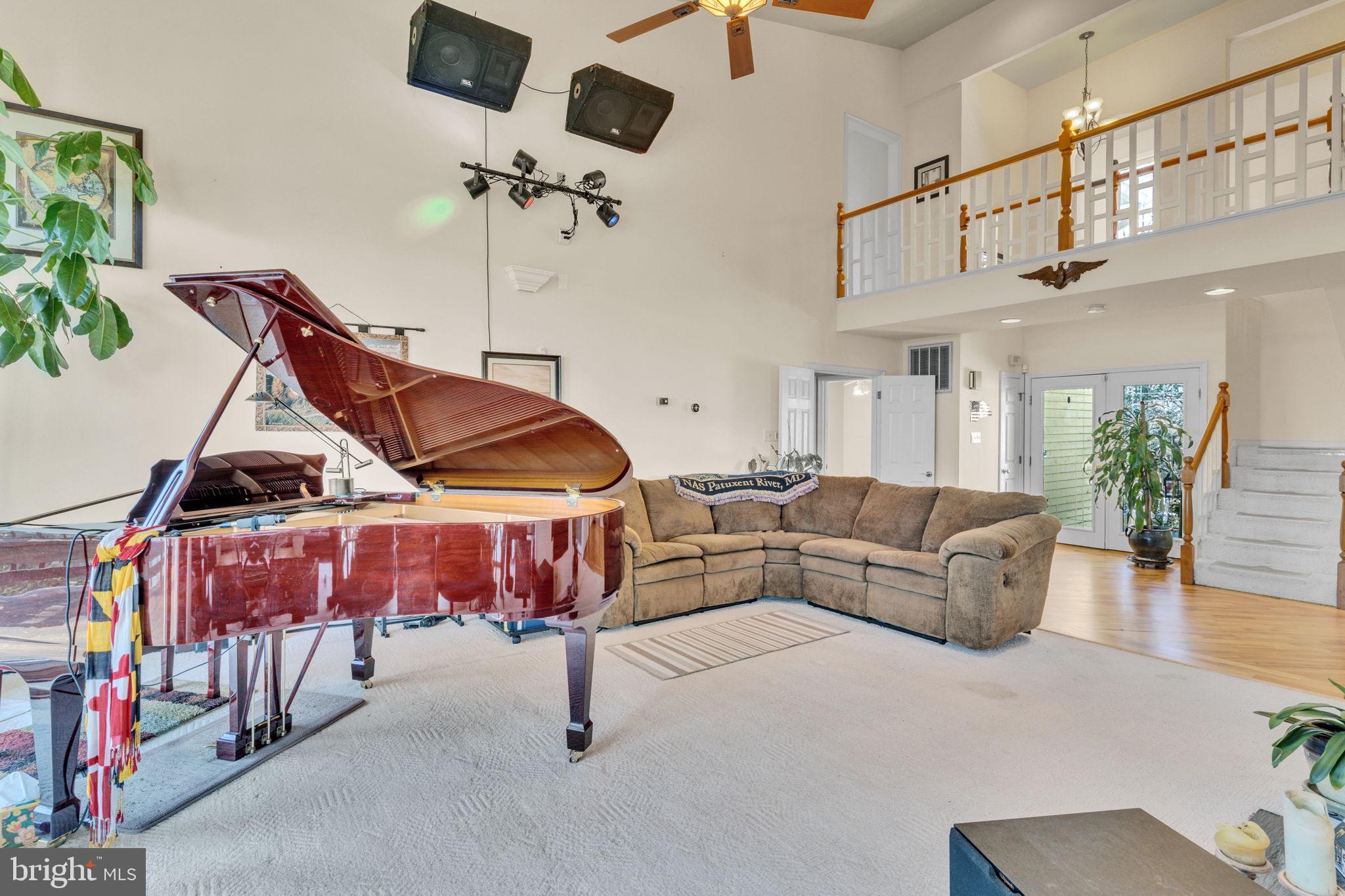 30165 LONE WOLF COURT