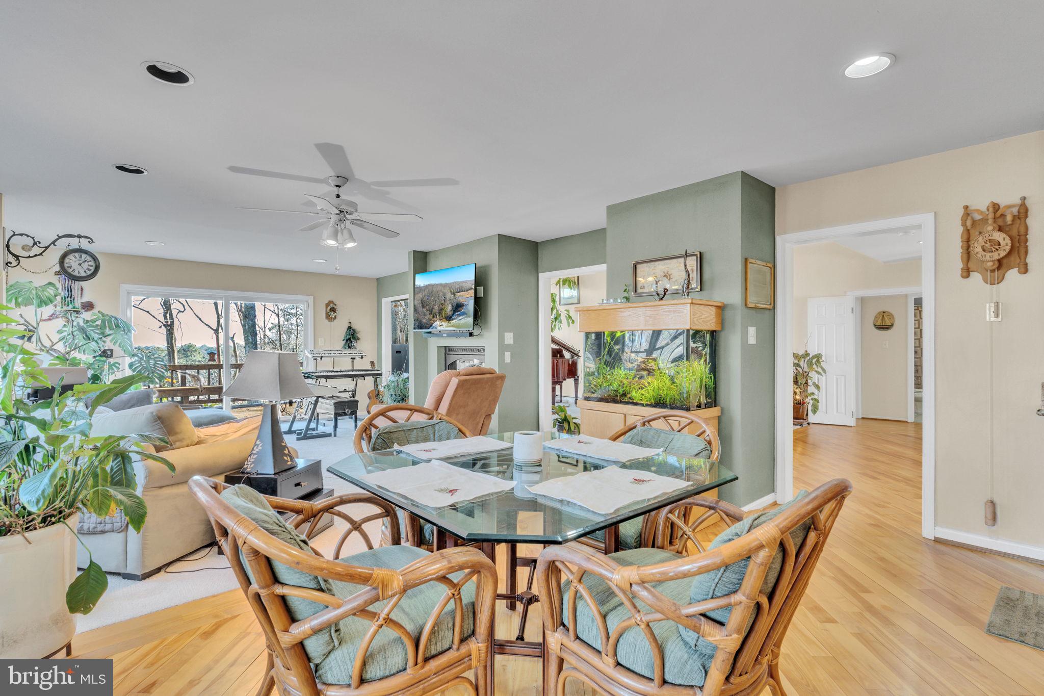 30165 LONE WOLF COURT