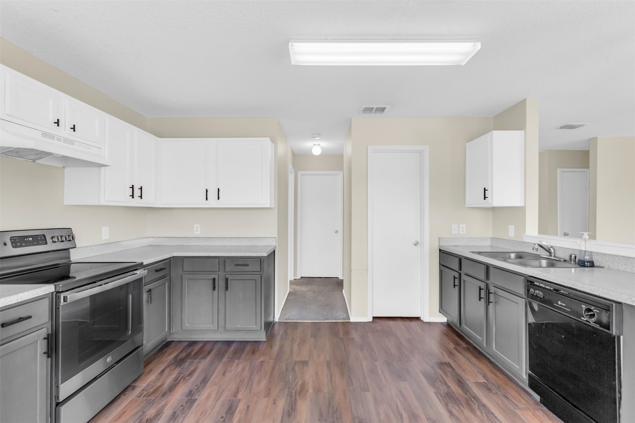 8751 Gray Fox Court