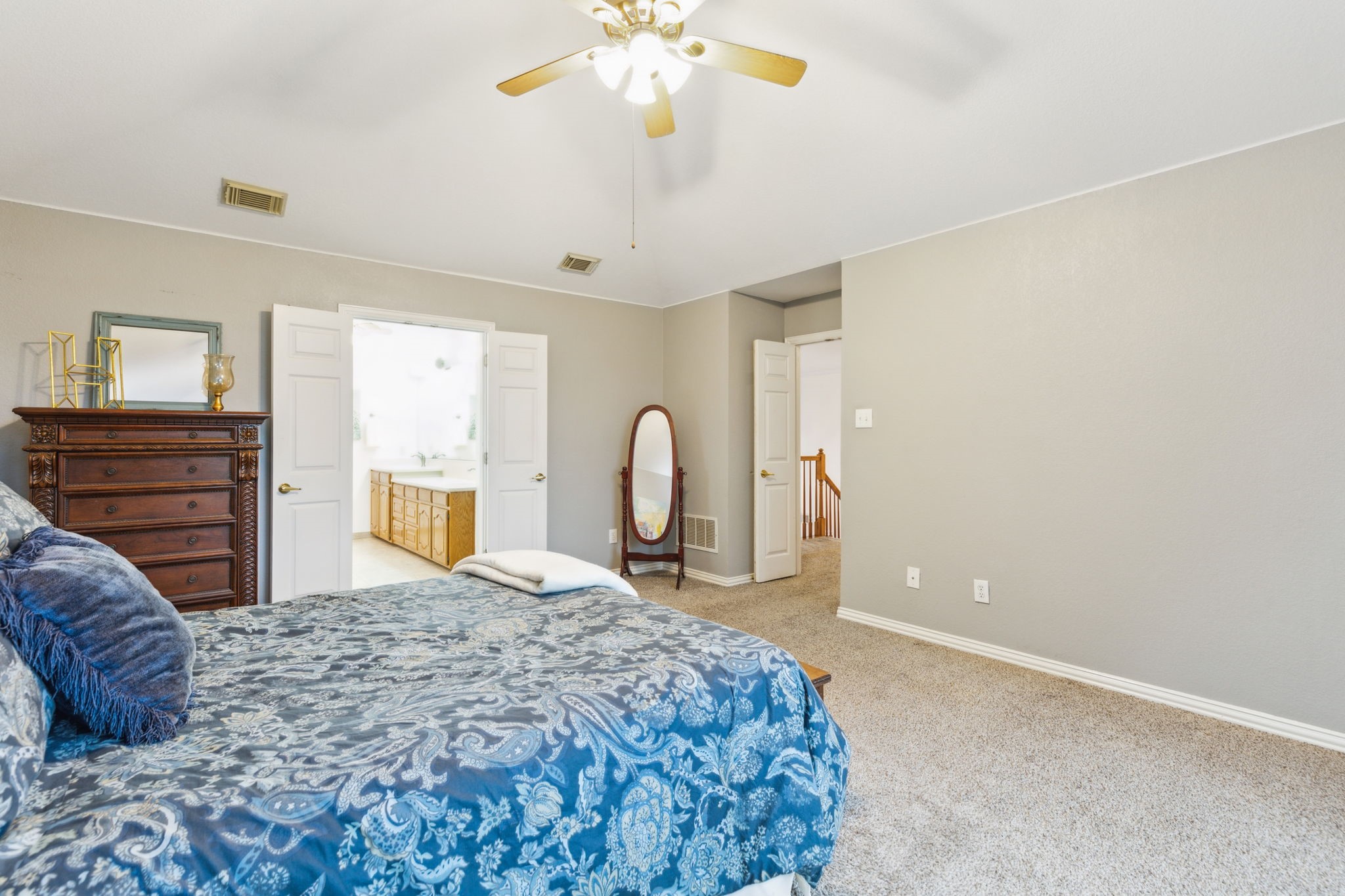 5604 Frost Lane