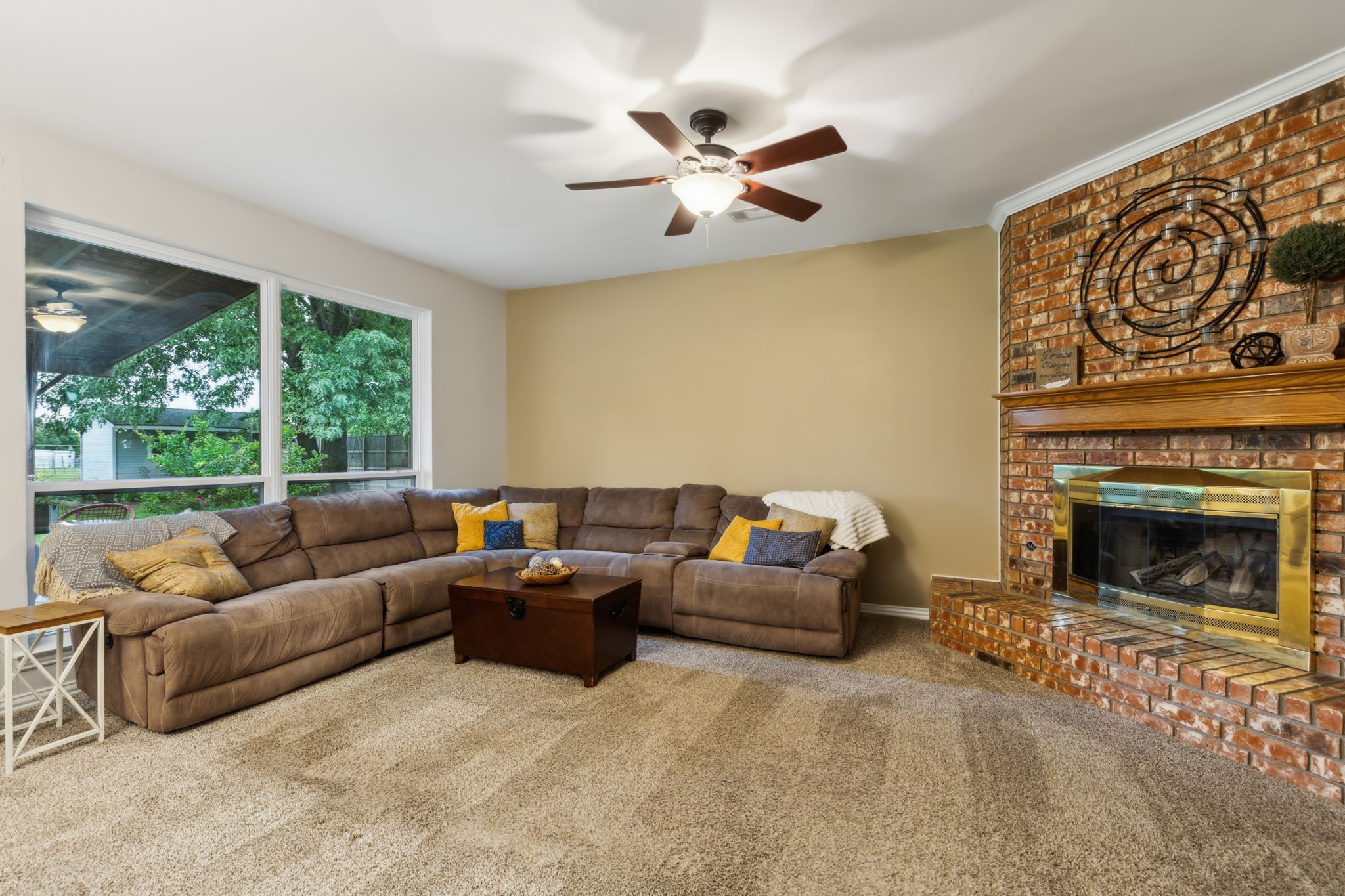 5604 Frost Lane