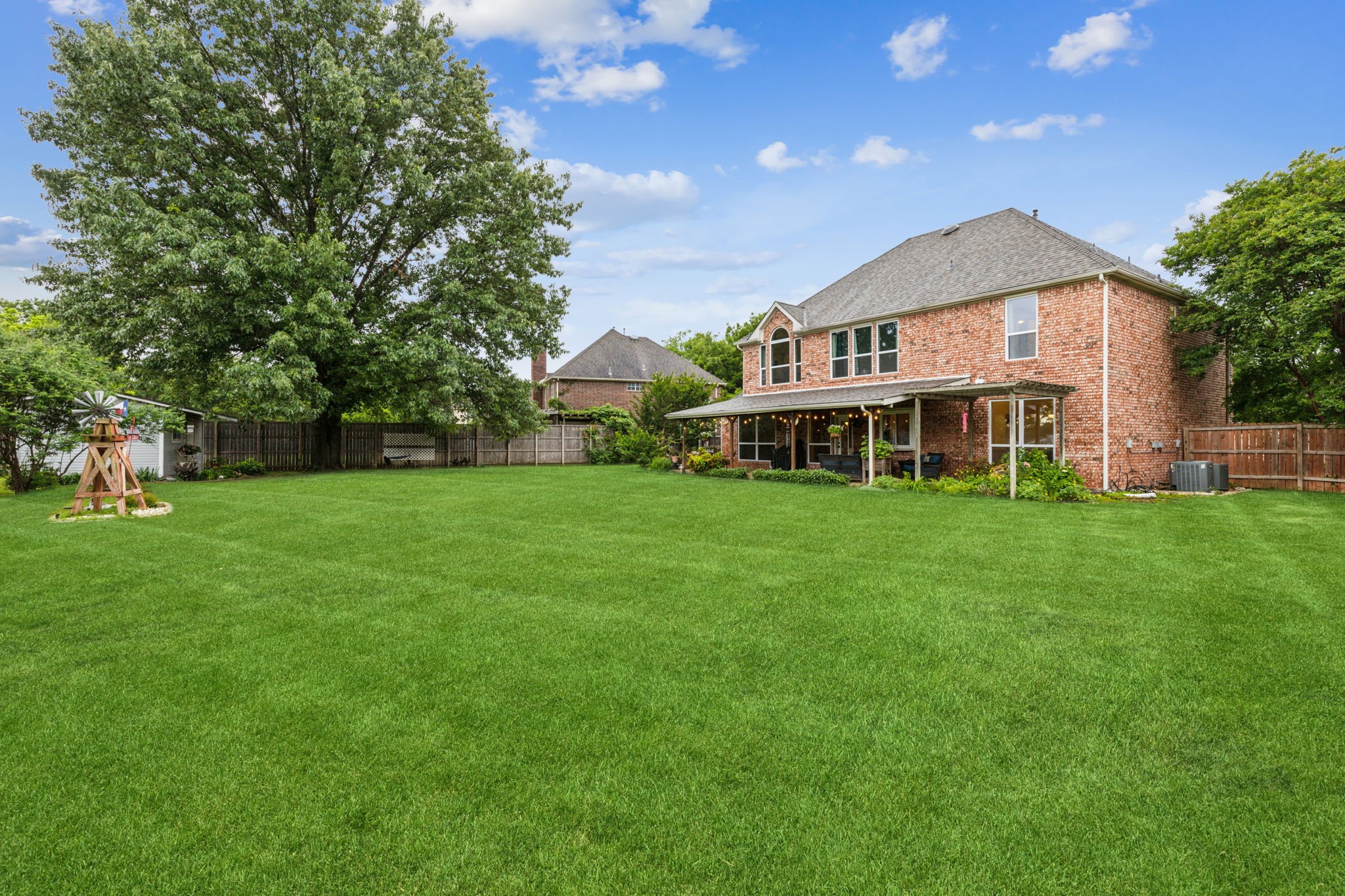 5604 Frost Lane