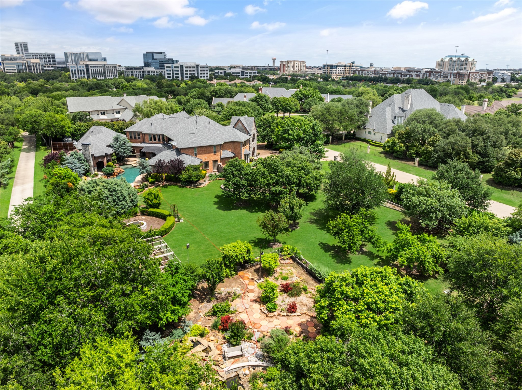 2001 Creekridge Drive