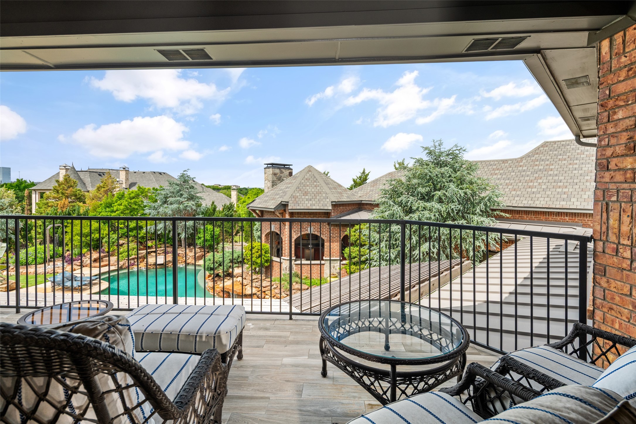 2001 Creekridge Drive