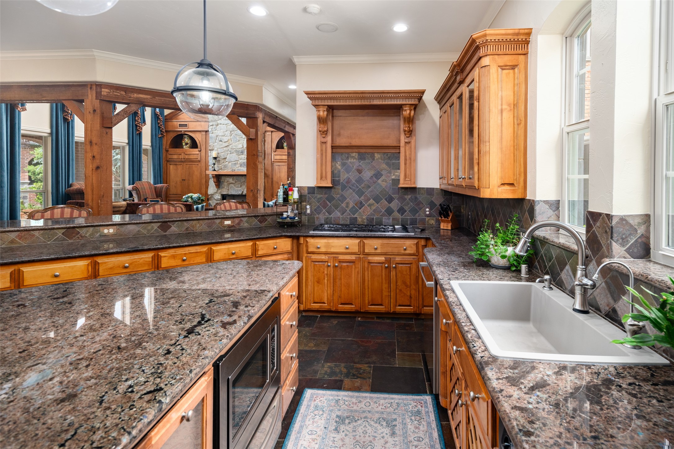 2001 Creekridge Drive