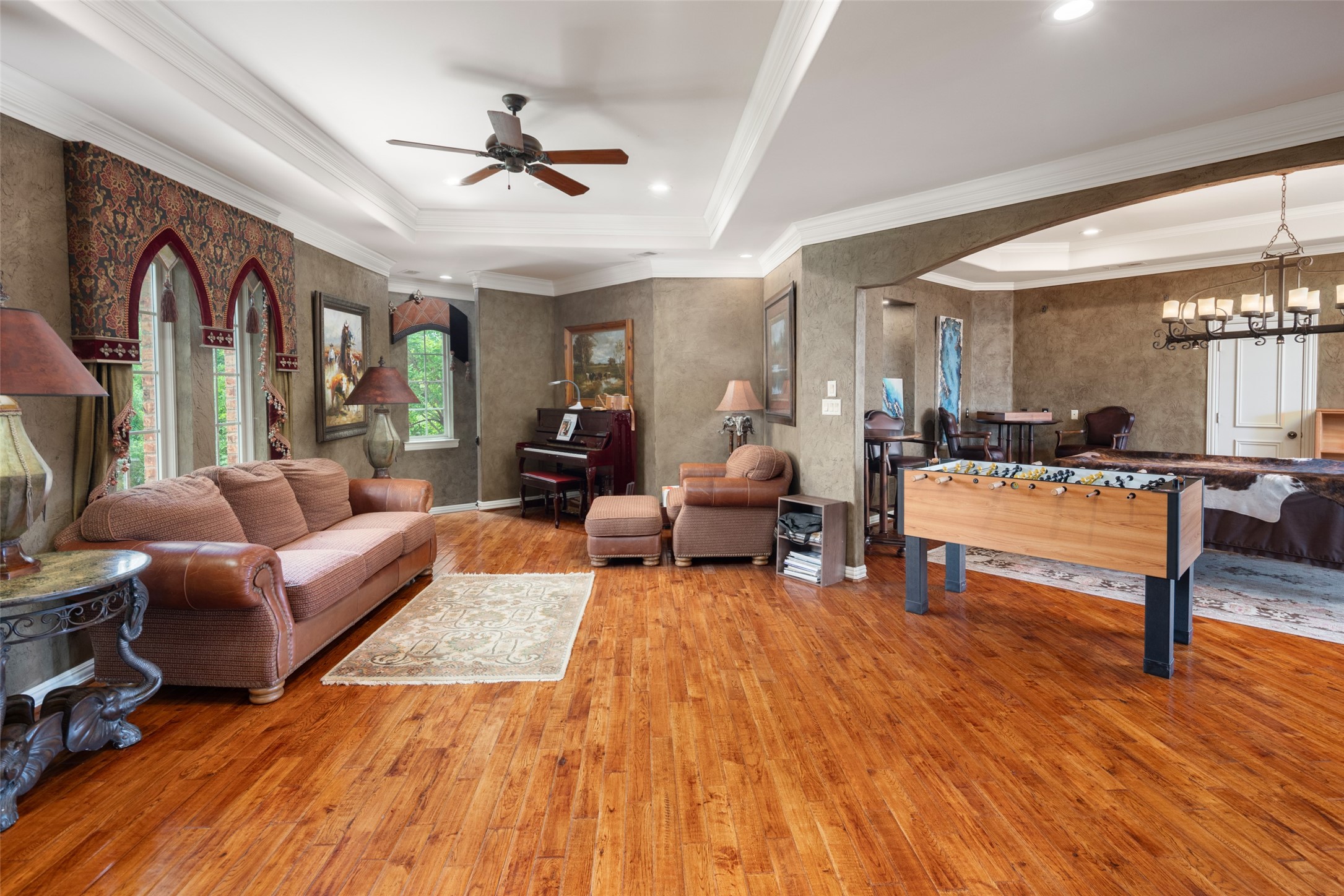 2001 Creekridge Drive
