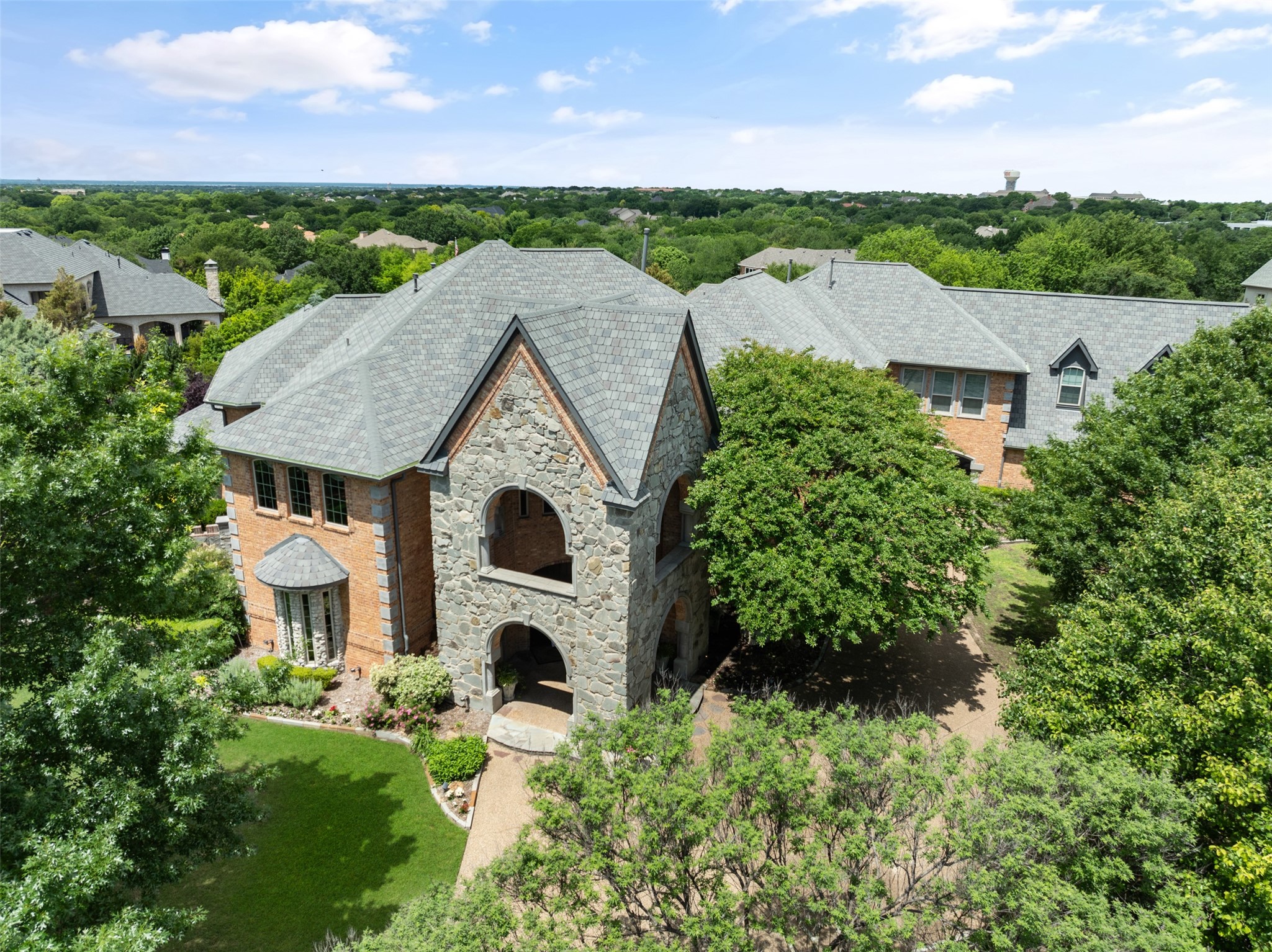 2001 Creekridge Drive
