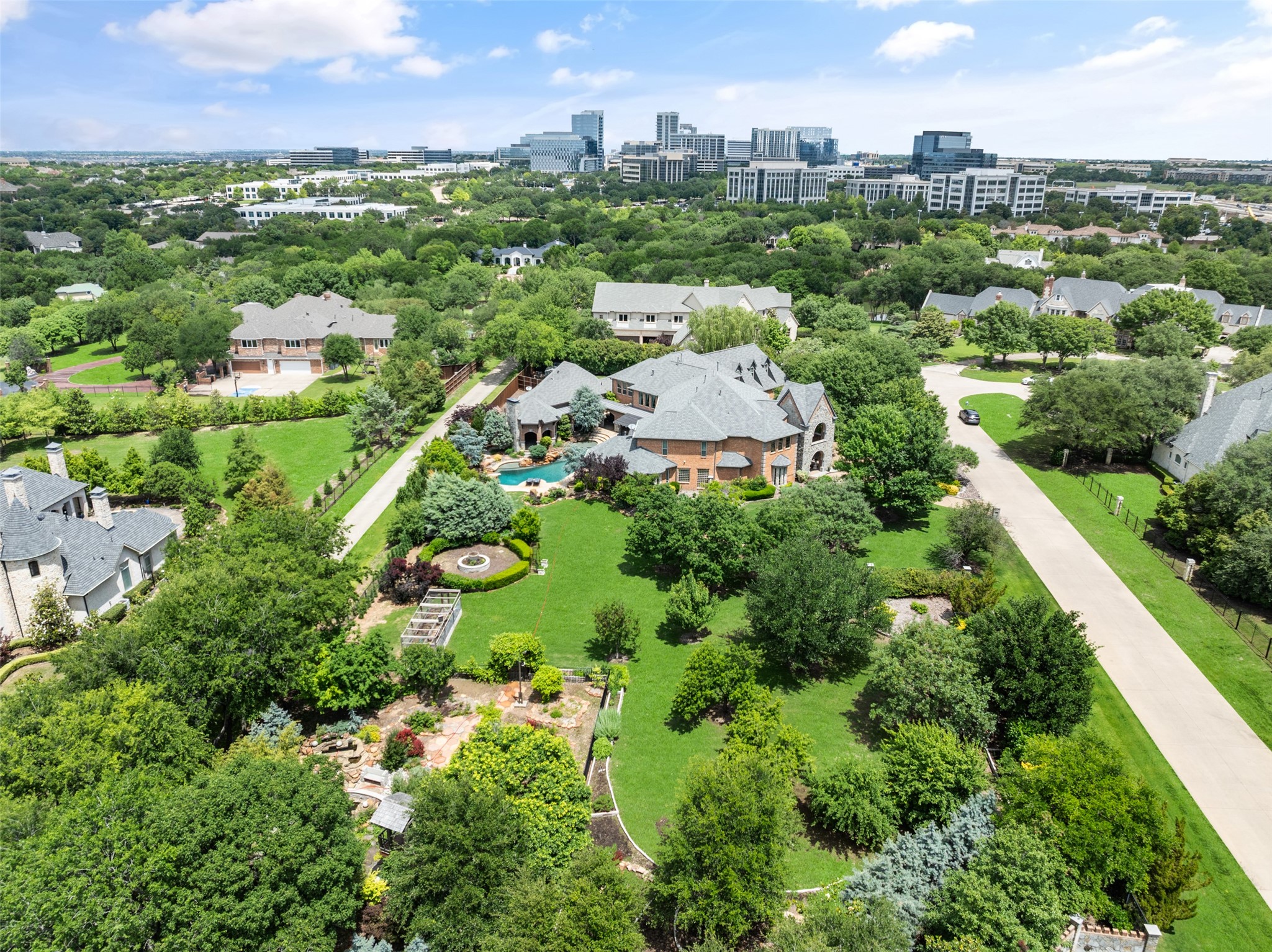 2001 Creekridge Drive