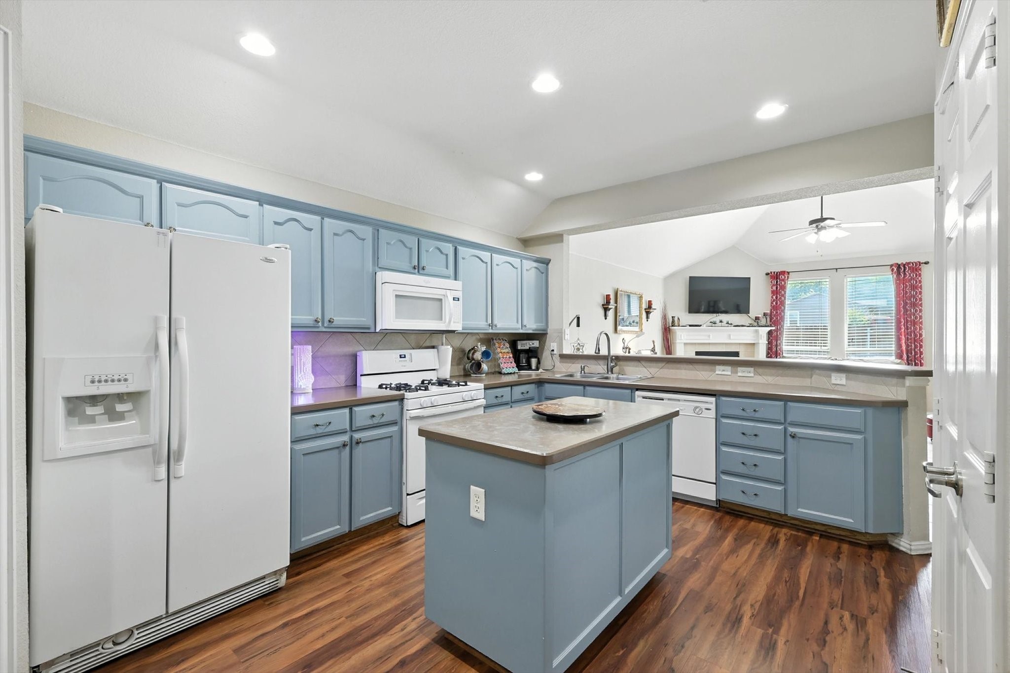 3420 Tommy Watkins Drive