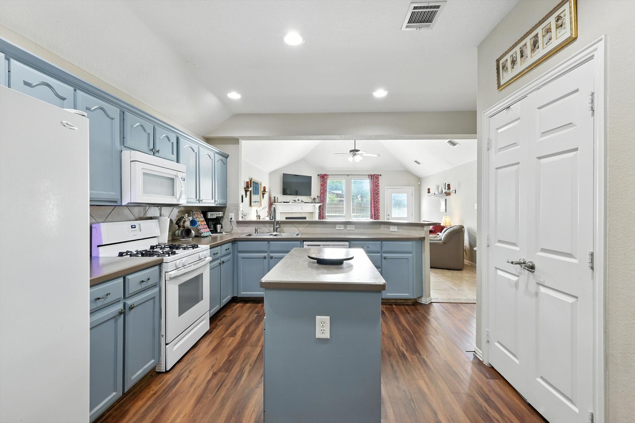 3420 Tommy Watkins Drive