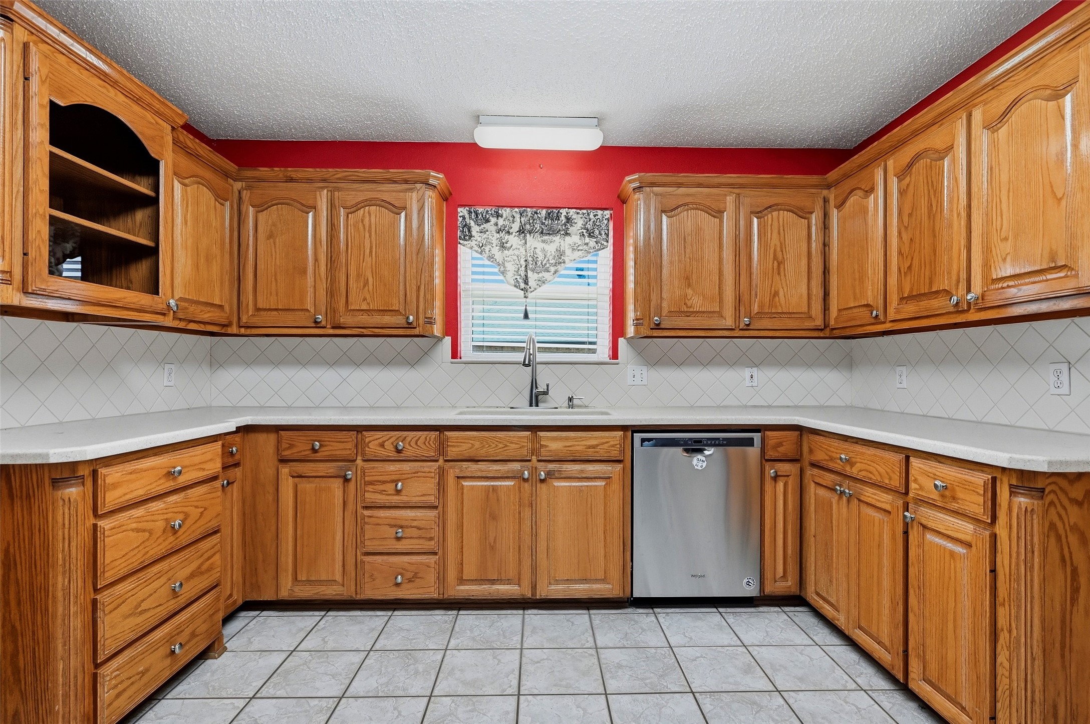 2502 Evelyn Road