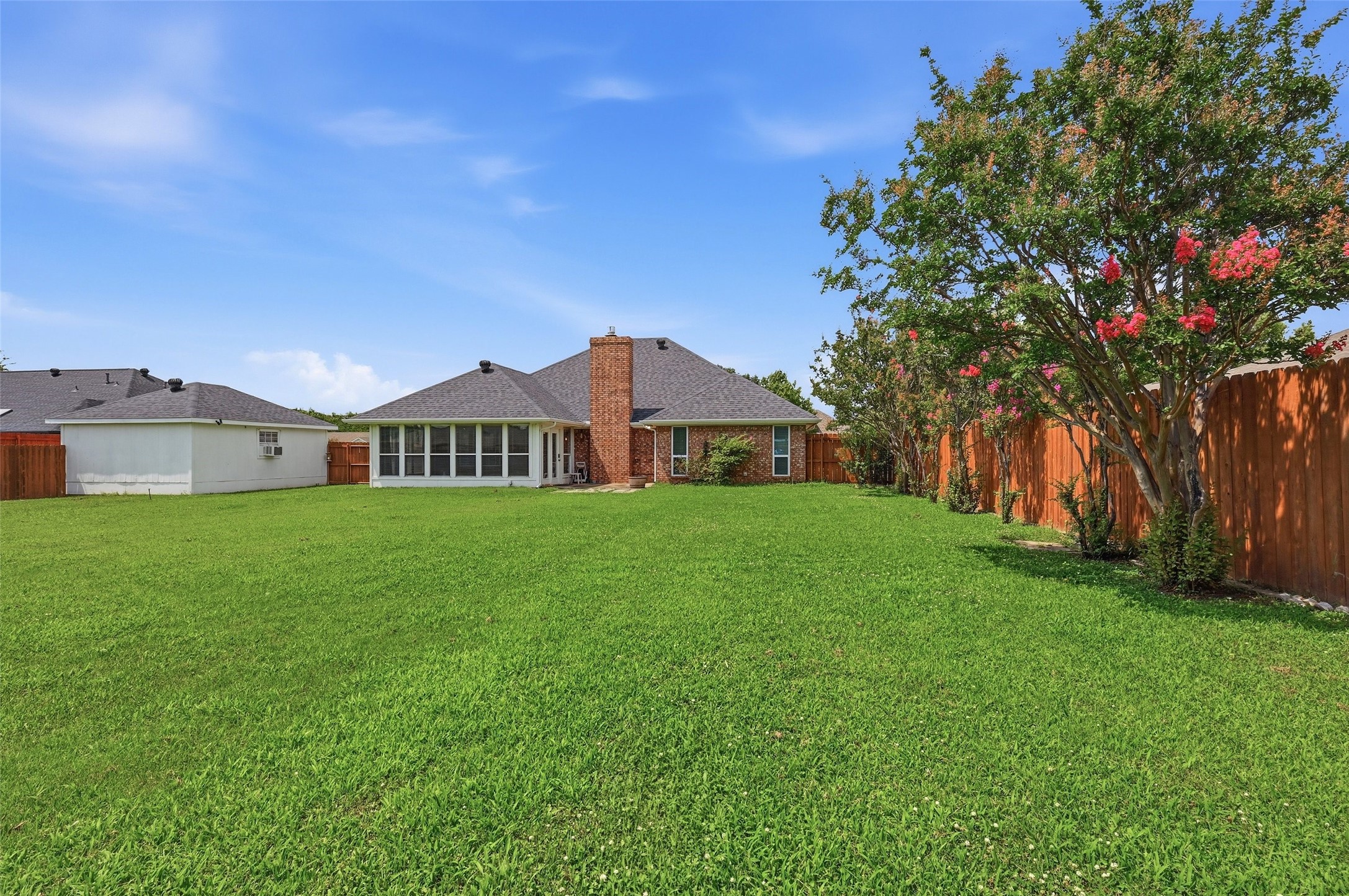 2502 Evelyn Road