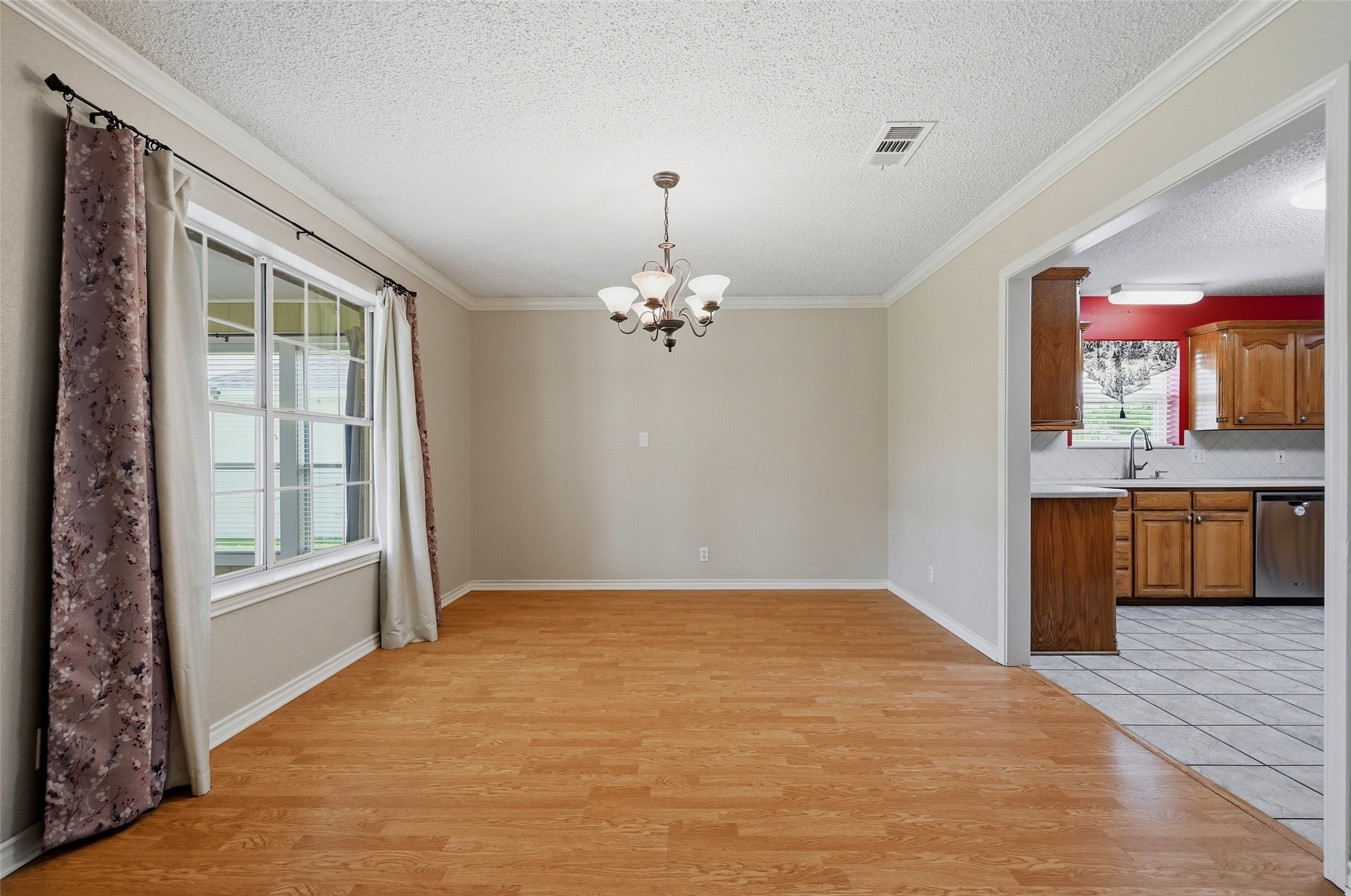 2502 Evelyn Road
