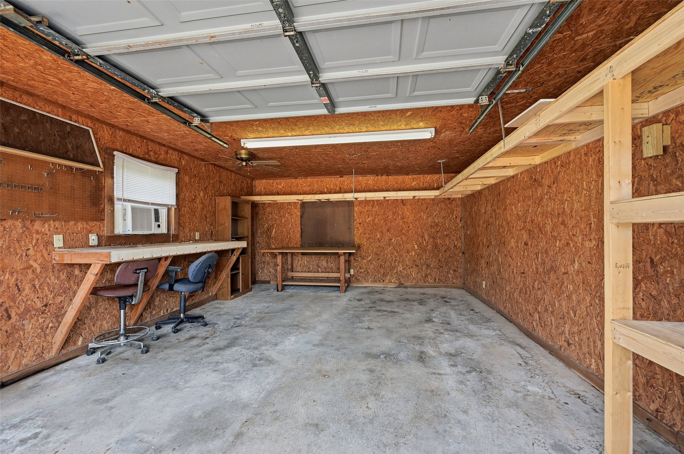 2502 Evelyn Road