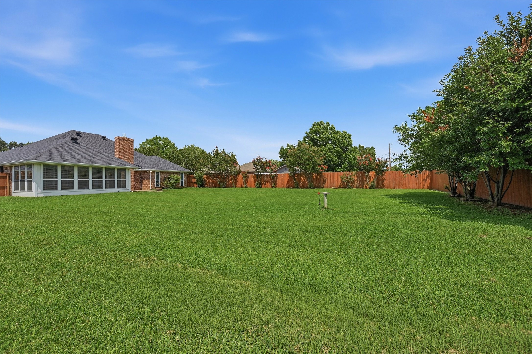 2502 Evelyn Road
