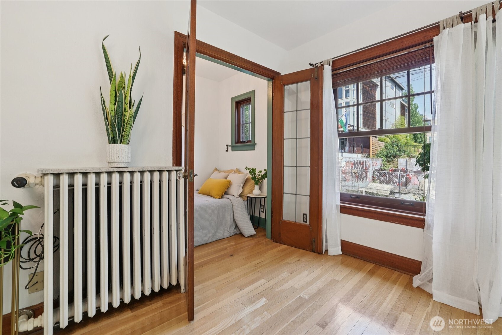 408 Bellevue Avenue E Unit: 206
