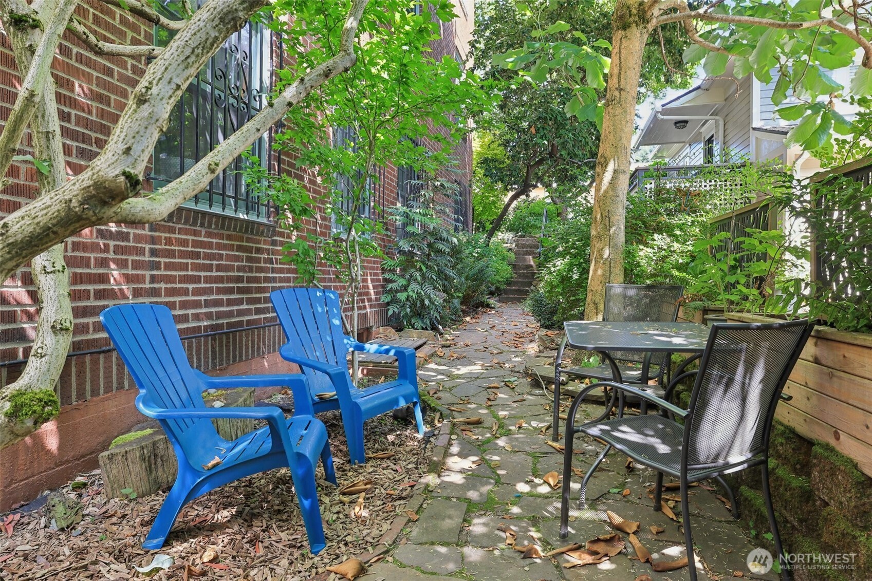 408 Bellevue Avenue E Unit: 206