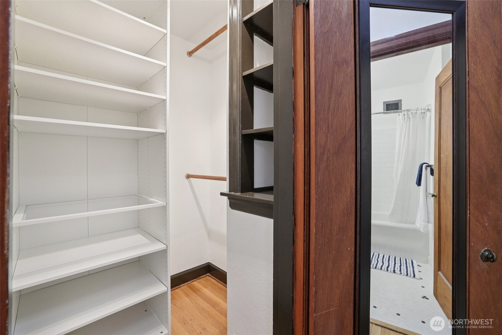 408 Bellevue Avenue E Unit: 206