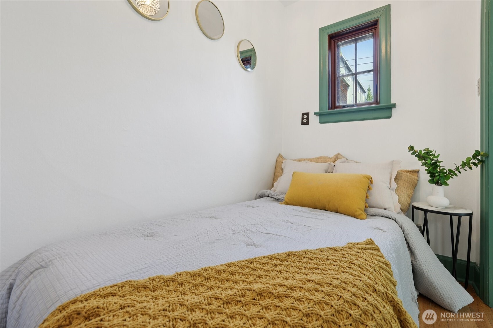 408 Bellevue Avenue E Unit: 206