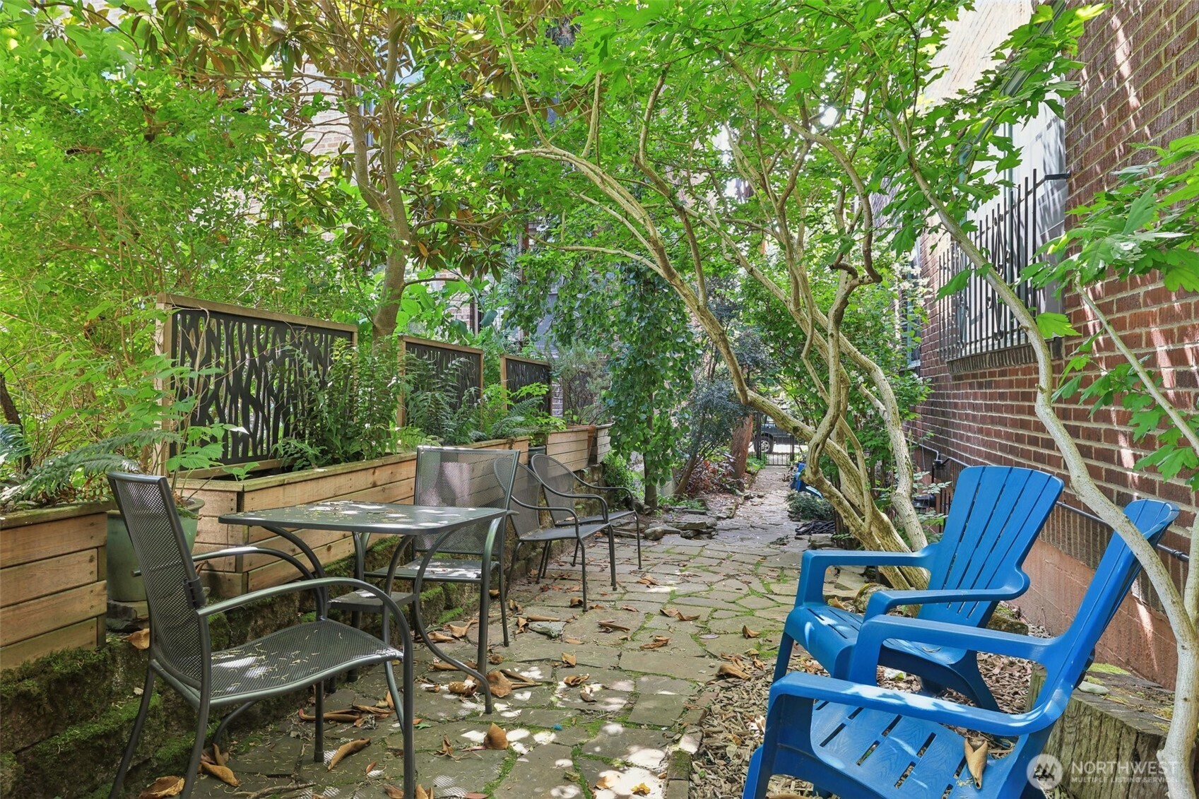 408 Bellevue Avenue E Unit: 206