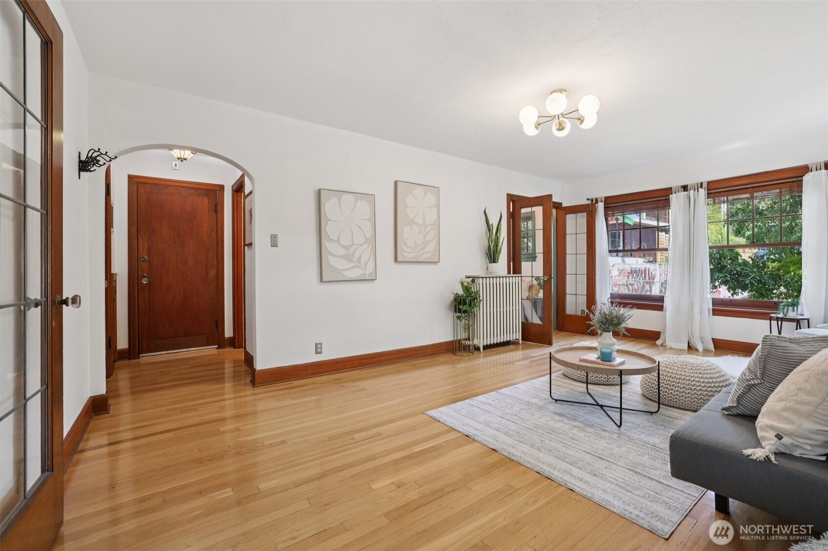 408 Bellevue Avenue E Unit: 206