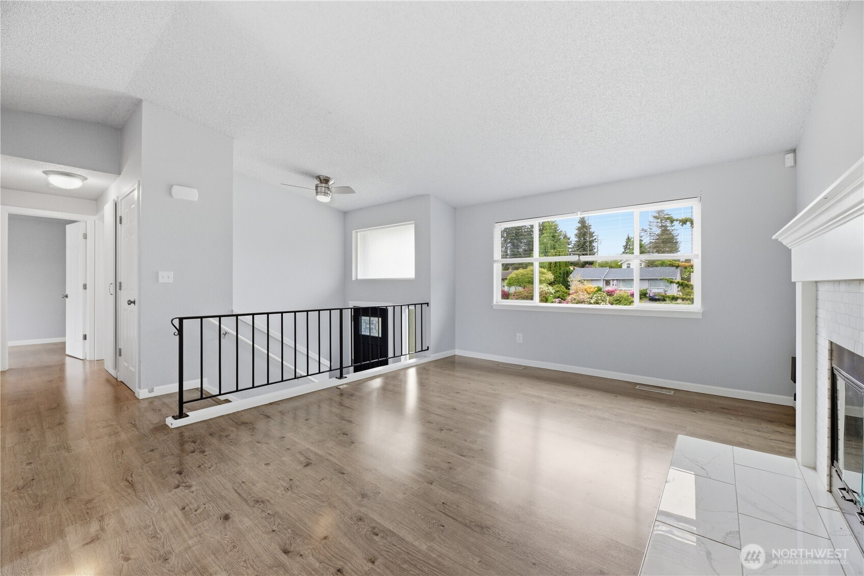 5715 N 46th